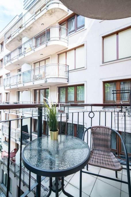 Free Parking! Soho Budapest 304, 4 Ppl, Ac, Fast Wifi, Smart Tv Экстерьер фото